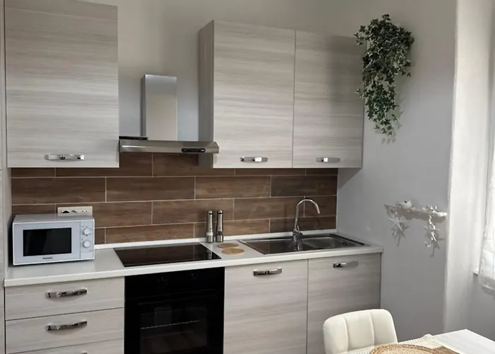 Edward House アパート ラ・スペツィア