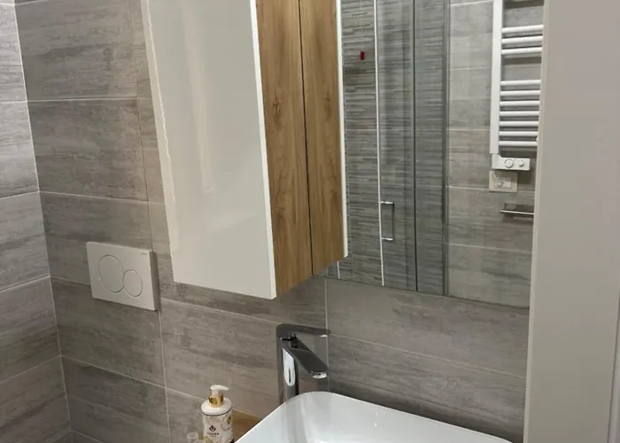 Edward House * Λα Σπέτσια