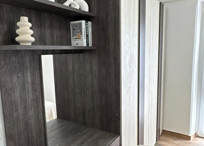 Edward House アパート